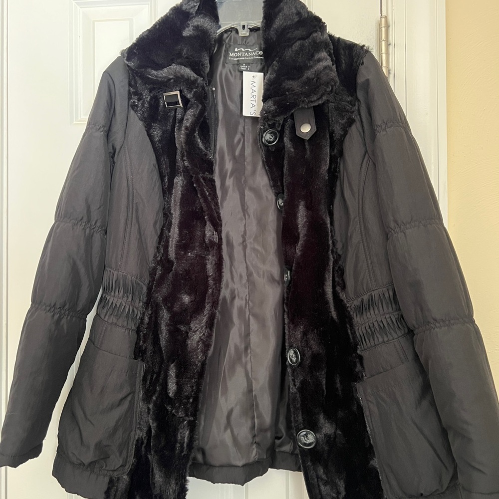 Montanaco NWT Black Coat with Faux Fur Trim-Small - Picture 9 of 9